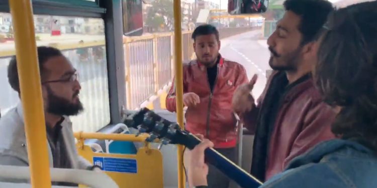 گرین لائن میں کنسرٹ کرنے والا ” گمنام ” میوزیکل بینڈ