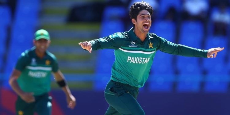 قاسم اکرم۔۔۔ سنچری اور 5 وکٹیں، 45 سالہ تاریخ کا نیا ریکارڈ