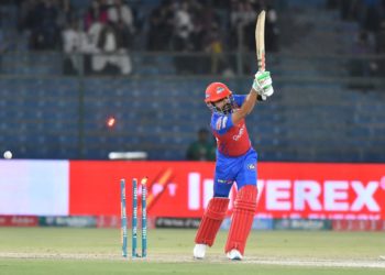 کراچی کنگز کوئی ایک میچ تو جیت لو !!!