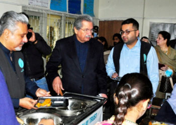 سرکاری اسکولوں میں بچوں کو مفت لنچ دیا جائے گا