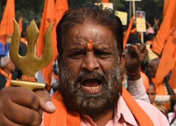 انتہا پسندوں کا گٹھ جوڑ، بھارت کو ”ہندو ریاست” بنانے کی قرار داد منظور