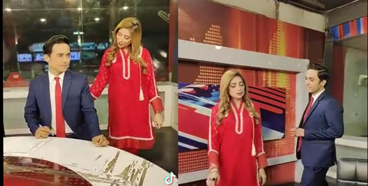 نیوز روم سے نیوز اینکرز کی بریکنگ نیوز