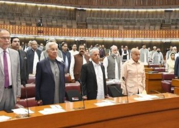 وزیراعظم کے خلاف تحریک عدم اعتماد قومی اسمبلی میں پیش