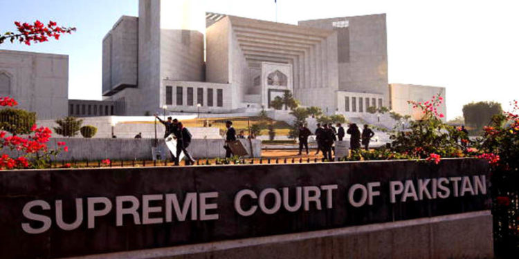 جسٹس فائز عیسیٰ  کے صدارتی ریفرنس کے بینچ پر تحفظات
