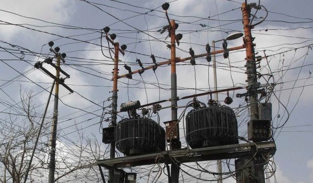 کراچی والوں کے لیے بجلی پھر مہنگی ہوگئی