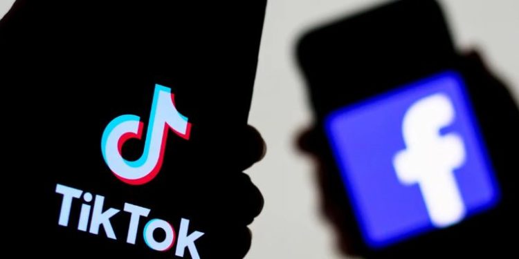 فیس بک نے بھی ٹک ٹاک پر انٹری لے لی