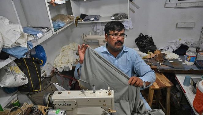 درزی کی دکان پر ڈکیتی، مسلح ملزمان عید کے کپڑے لوٹ کر فرار