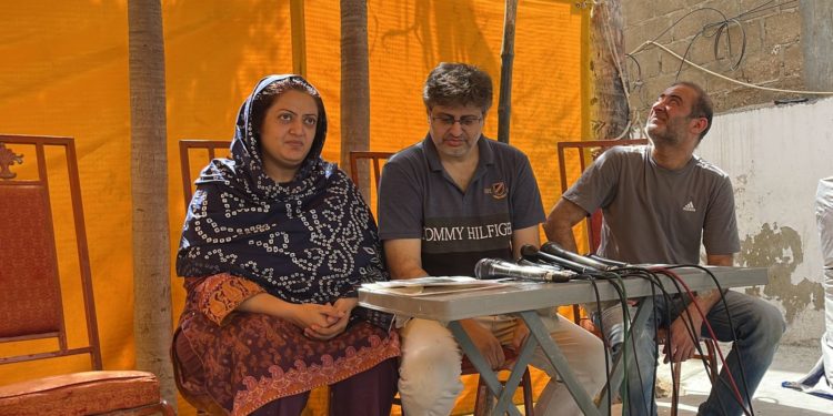 دعا زہرہ منظر عام پر، والدین کی ہنگامی پریس کانفرنس