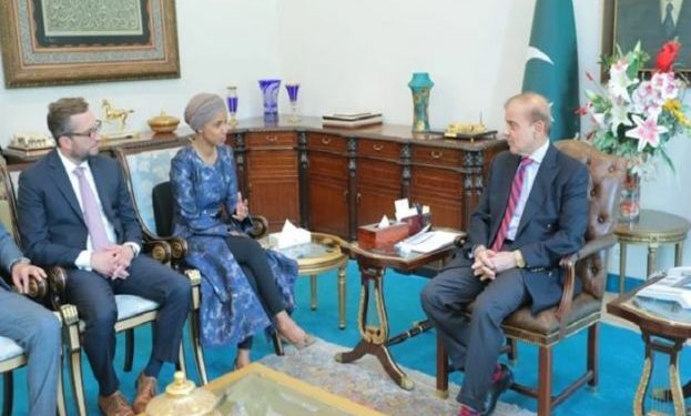 امریکی رکن کانگریس الہان عمر کی پاکستان میں مصروفیات