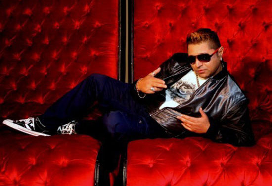 برطانوی نژاد بھارتی گلوکار ترسیم سنگھ تاز چل بسے