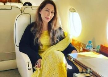 دبئی یا لاہور؟ کرپشن کے الزامات کے بعد فرح خان کی پہلی انسٹا اسٹوری