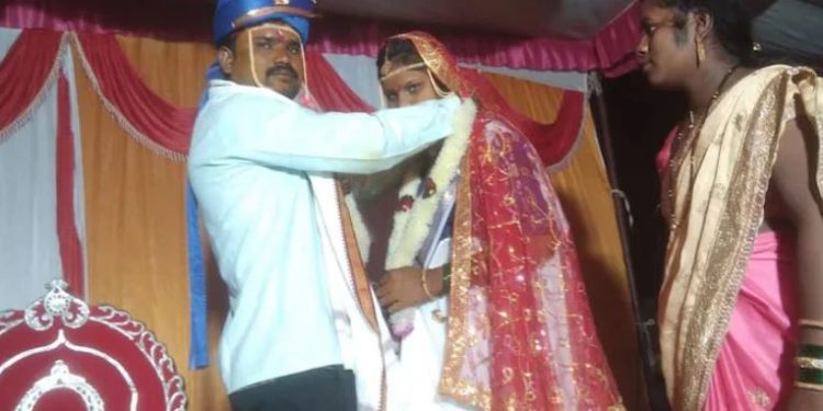 دلہا کے تاخیر سے آنے پر دلہن کی کسی اور سے شادی