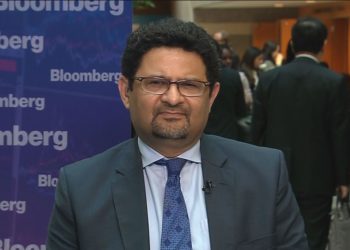 اب مشکل فیصلے کرنے ہوں گے، مفتاح اسماعیل