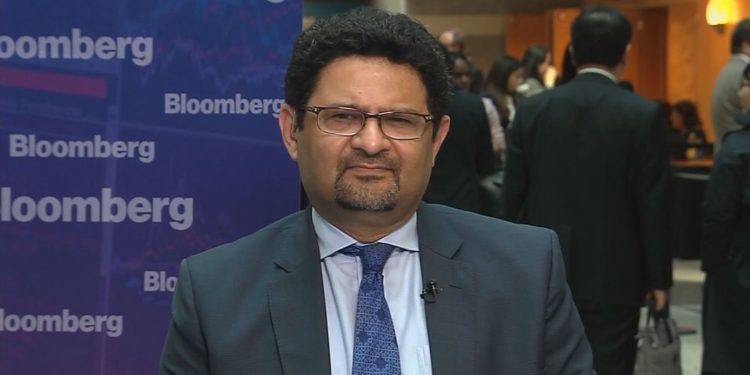 اب مشکل فیصلے کرنے ہوں گے، مفتاح اسماعیل