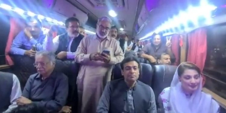 نون لیگ، ترین اور علیم گروپ کا مقامی ہوٹل میں اجلاس