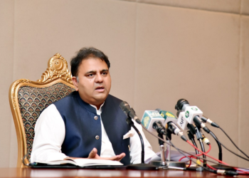 دانستہ طور پر پاکستان کا دیوالیہ کیا جارہا ہے، فواد چوہدری