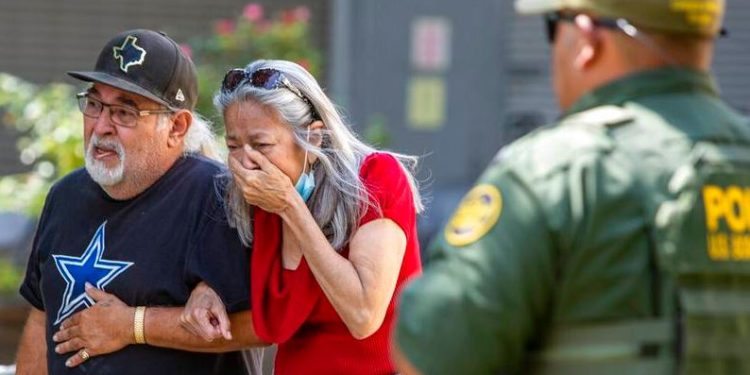 ٹیکساس کے اسکول میں فائرنگ، 18 طلبا سمیت 20 افراد ہلاک