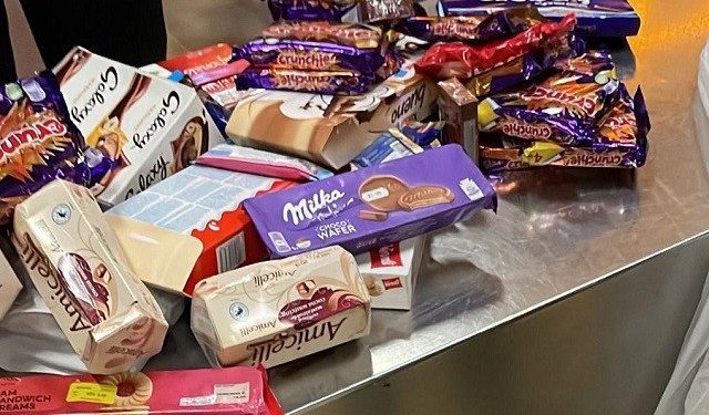 حکومت نے کسٹم حکام کو مسافروں کی اشیا ضبط کرنے سے روک دیا