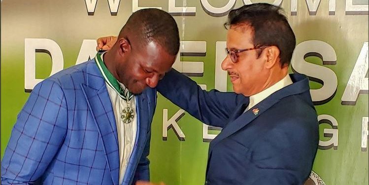 ڈیرن سیمی کو ستارہ پاکستان مل گیا