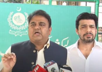 پی ٹی آئی کا چیف الیکشن کمشنر کے خلاف ریفرنس دائر کرنے کا اعلان