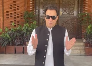 عمران خان نے لانگ مارچ کا آغاز کردیا
