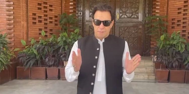 عمران خان نے لانگ مارچ کا آغاز کردیا
