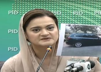 عمران خان جاتے جاتے کروڑوں روپے کی گاڑی لے گئے، مریم اورنگزیب