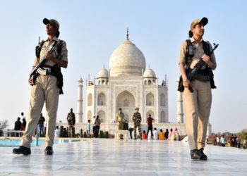 تاج محل کے بند کمروں کا راز جاننے کے لیے پٹیشن دائر