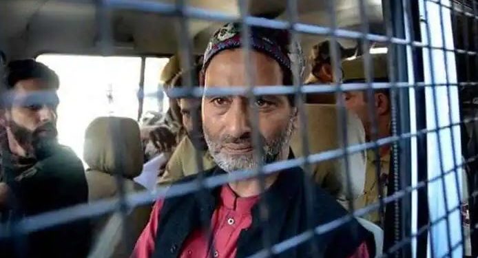 بھارتی عدالت کا متعصبانہ فیصلہ، حریت رہنماکو مجرم قرار دےدیا