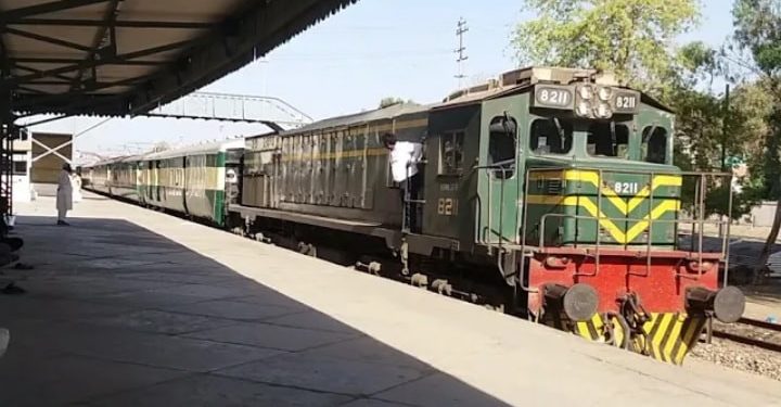 زکریا ایکسپریس میں خاتون کے ساتھ اجتماعی زیادتی کا واقعہ