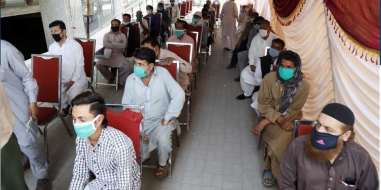 ملک میں کورونا کے وار، کراچی میں خطرناک اضافہ