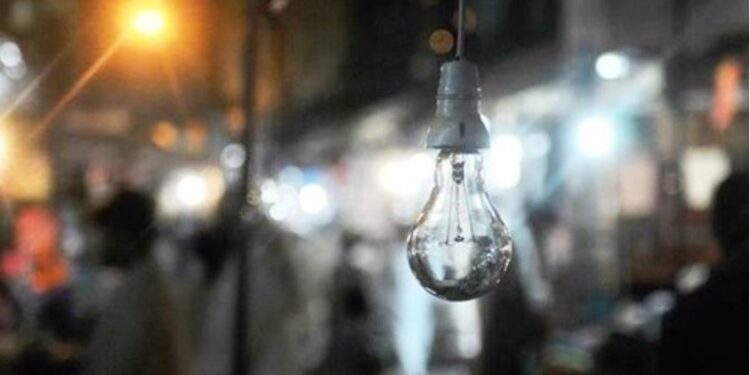 کراچی: 2 یا 3 دن میں لوڈشیڈنگ ختم ہوگی لیکن رات میں