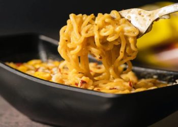 صبح و شام میگی نوڈلز، شوہر نے بیوی کو طلاق دے دی