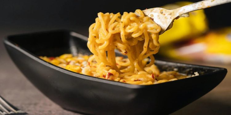 صبح و شام میگی نوڈلز، شوہر نے بیوی کو طلاق دے دی