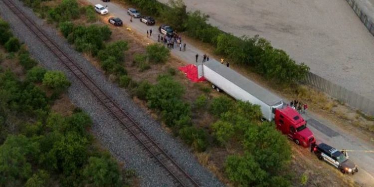 ٹیکساس: لاوارث ٹرک سے 46 افراد کی لاشیں برآمد