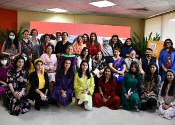 میڈیا میں خواتین صحافیوں کے چیلنجز: شکایتی سیل کا آغاز