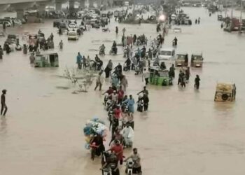 کراچی میں مسلسل 7ویں روز موسلادھار برسات