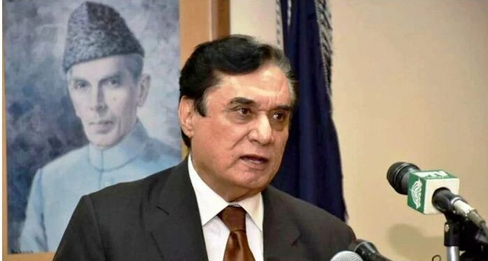 جاوید اقبال کو عہدے سے ہٹانے کی سفارش