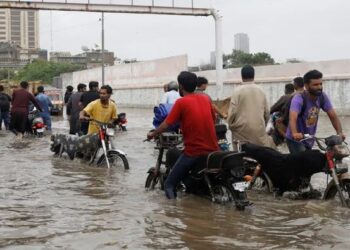 مون سون کا نیا اسپیل، کراچی میں آندھی اور تیز بارش متوقع