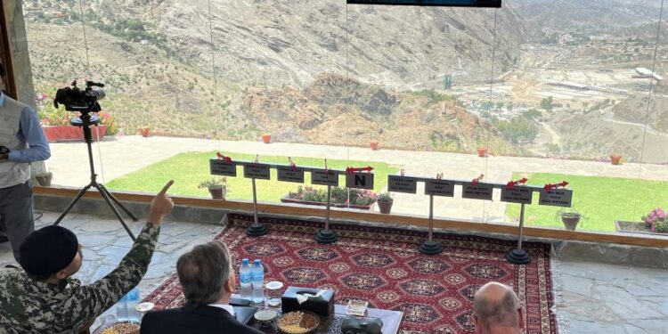 شیریں مزاری کی امریکی حکام پرتنقید ان کے گلے پڑگئی