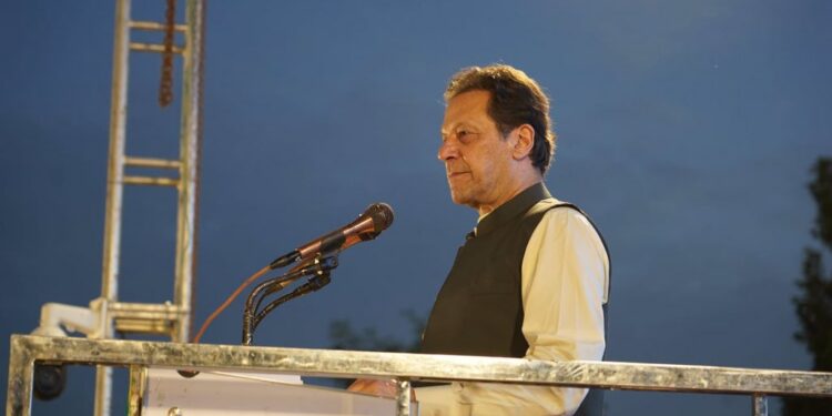 دہشت گردی ایکٹ کے تحت عمران خان پر مقدمہ