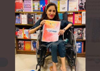 معذور خاتون کی ایمریٹس ایئر لائن کے غیر انسانی رویے پر تنقید