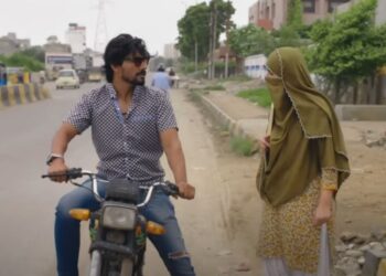 خوش لباس خواتین  پر”  لوز کریکٹر ” کا ٹھپہ لگادیا جاتاہے