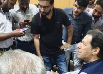 عمران خان کو 7 دن میں تحریری جواب کی مہلت