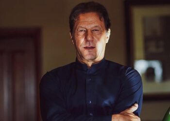 شہباز شریف آئین کے مطابق نئے آرمی چیف کا تقرر کریں گے، خواجہ آصف