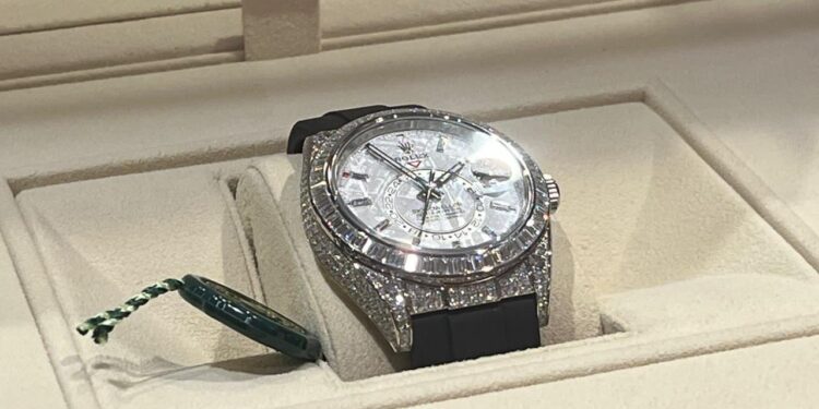 اب توشہ خانے کے تحائف عوام بھی دیکھ سکیں گے