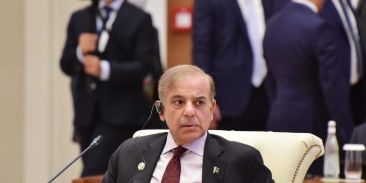 ایک تصویر کا اس قدر پوسٹ مارٹم اور دوسری کامیابیاں نظر انداز ؟