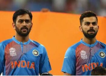 ٹیسٹ کپتانی چھوڑنے پر صرف دھونی کا خیرسگالی کا پیغام ملا، کوہلی