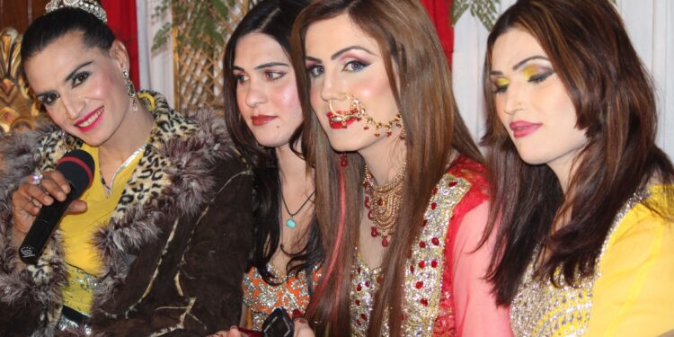 ٹرانس جینڈر اینٹی ہراسمنٹ ہاٹ لائن