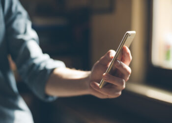 دھوکے باز کال سے ہوشیار رہیں